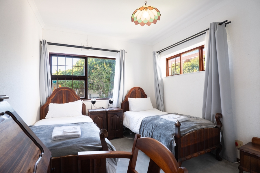 4 Bedroom Property for Sale in Kommetjie Western Cape